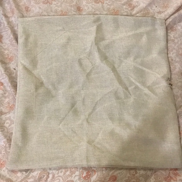Pillow case - Picture 3 of 3